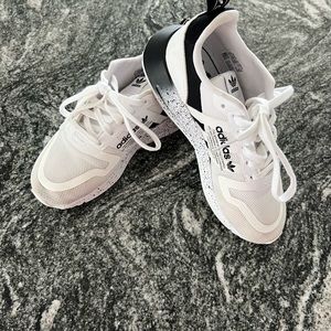 Adidas Boys White Sneakers. Size 1